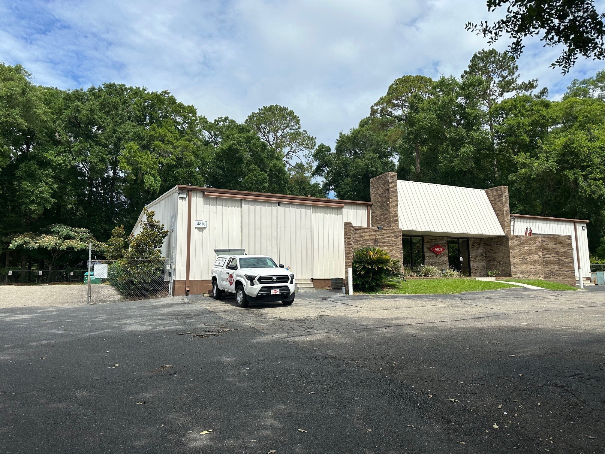 4800 Woodlane Cir, Tallahassee, FL à louer Photo du bâtiment- Image 1 de 2