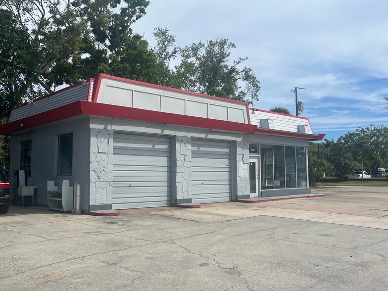 1006 21st St, Vero Beach, FL for lease - Building Photo - Image 2 of 7