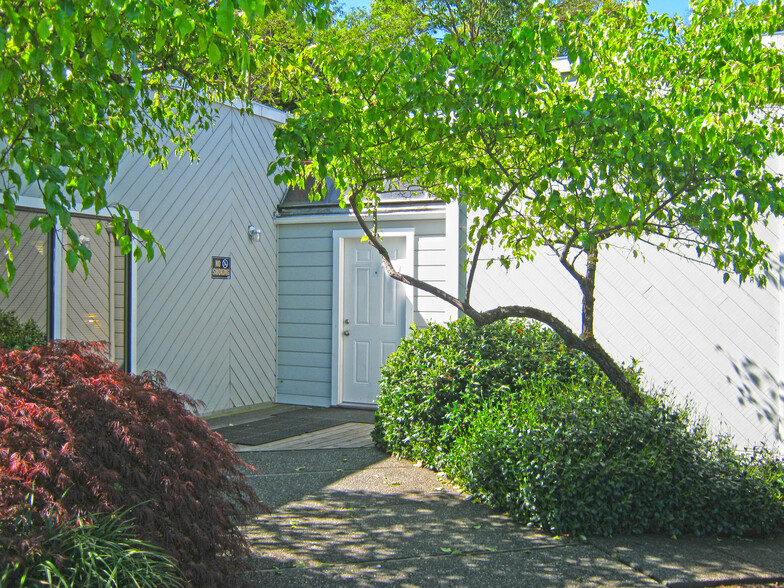 333 S E St, Santa Rosa, CA for sale - Building Photo - Image 1 of 6