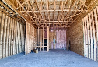 1400-1416 E 69th St, Sioux Falls, SD for lease Interior Photo- Image 1 of 3