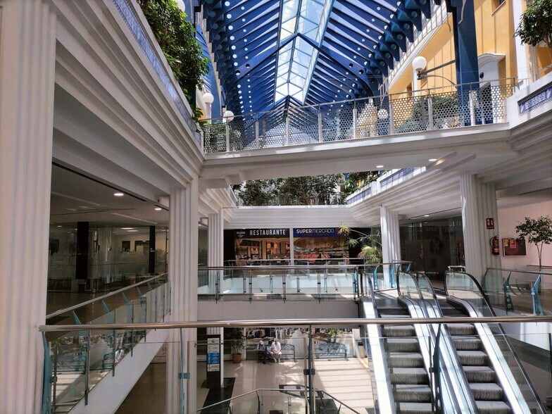 Retail in Jerez de la Frontera, Cádiz for sale - Interior Photo - Image 1 of 10