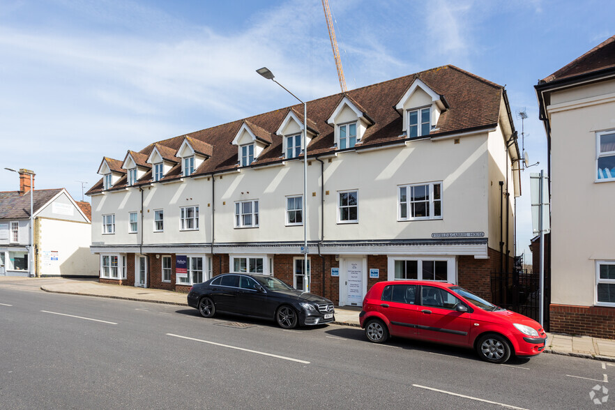 79-79A High St, Dunmow for lease - Primary Photo - Image 1 of 6