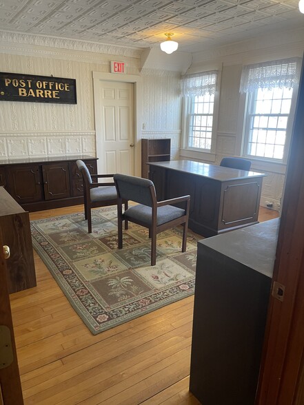 7 Exchange, Barre, MA for lease - Interior Photo - Image 3 of 8