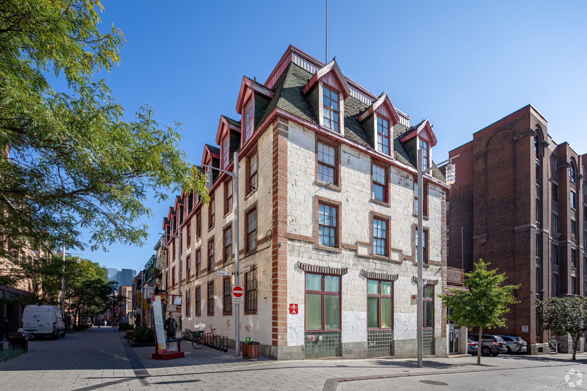 120 Rue De La Gauchetière O, Montréal, QC for sale Primary Photo- Image 1 of 5