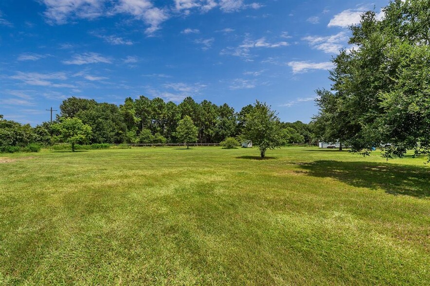 29720 Castle Rd, Waller, TX for sale - Building Photo - Image 1 of 1