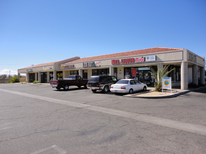 13534 Navajo Rd, Apple Valley, CA for lease - Building Photo - Image 1 of 15