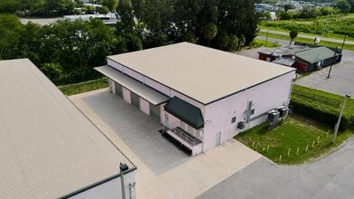4911 S 50th St, Tampa, FL à louer Photo intérieure- Image 1 de 1