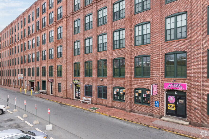 702 N 8th St, Reading, PA à vendre - Photo du bâtiment - Image 3 de 4