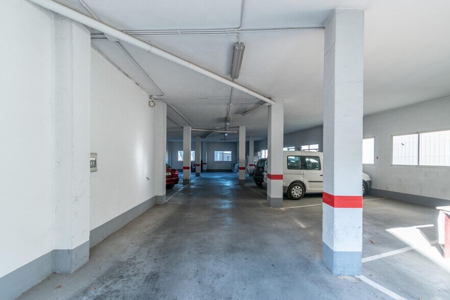 Commerce de détail dans Güéjar Sierra, Granada à vendre - Photo du bâtiment - Image 2 de 15