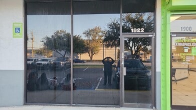 1900 NW 19th St, Fort Lauderdale, FL for lease Interior Photo- Image 2 of 6