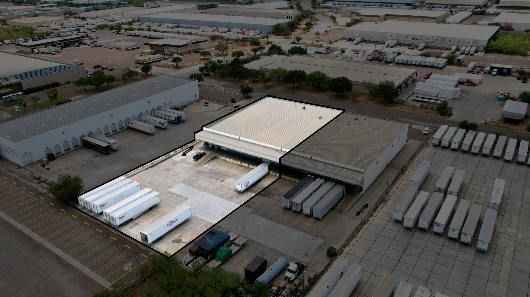 13609 Archer Dr, Laredo, TX à louer Aérien- Image 1 de 2