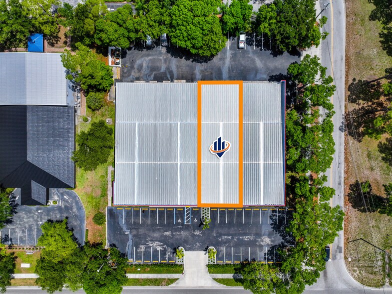 885 Tallevast Rd, Sarasota, FL à louer - Photo du bâtiment - Image 2 de 14