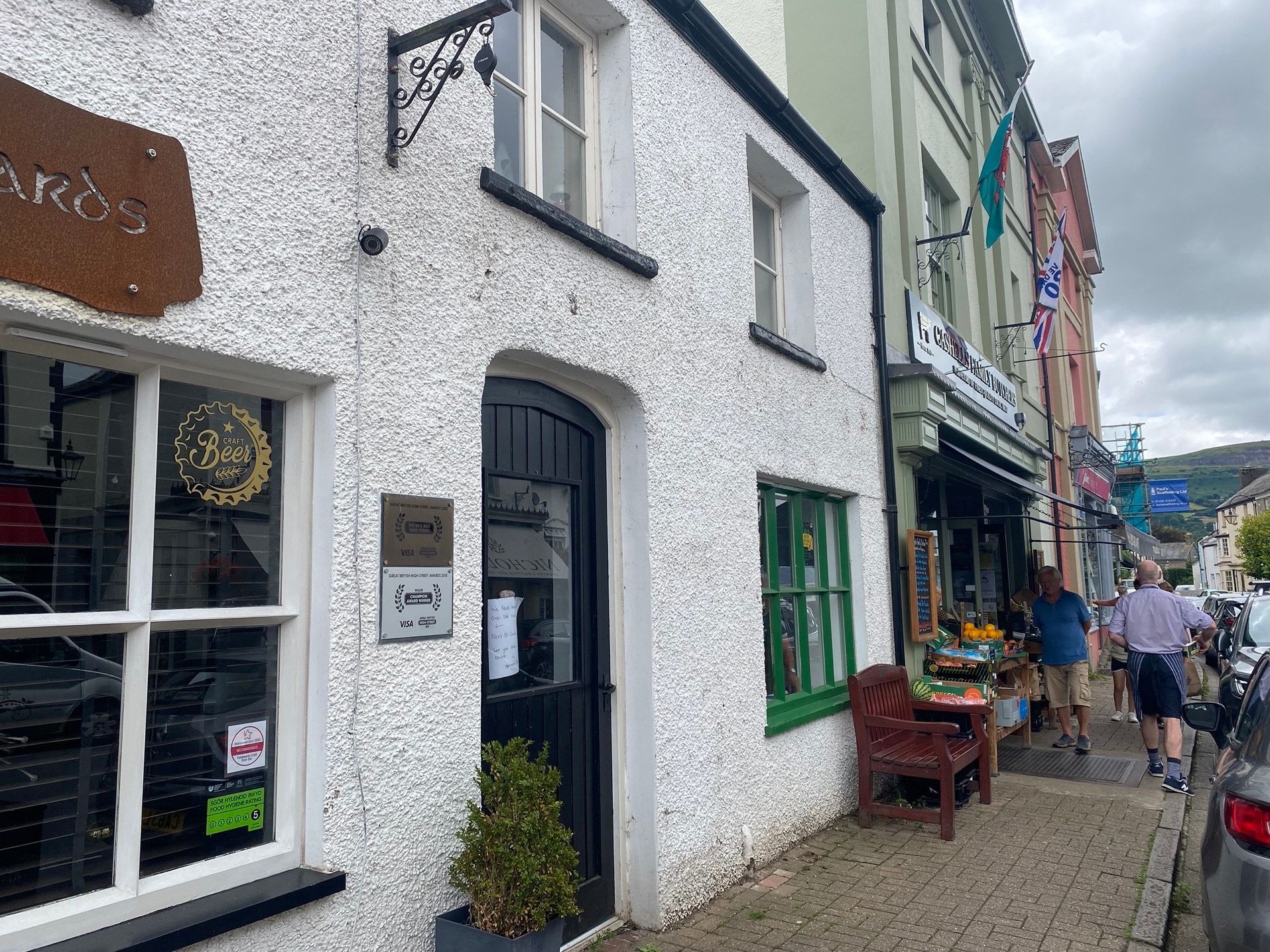 54 High St, Crickhowell for lease Primary Photo- Image 1 of 5