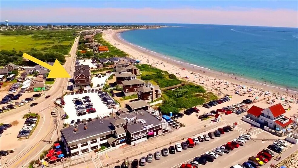 236 Sand Hill Cove Rd, Narragansett, RI à vendre - Photo du bâtiment - Image 2 de 14