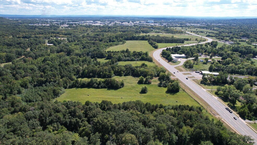 Weir Road | Exit 83 | I-40 Exposure, Russellville, AR à vendre - Photo du b timent - Image 1 de 8