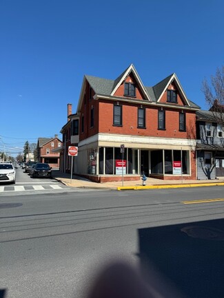 Plus de détails pour 101-115 S Market St, Elizabethtown, PA - Vente au détail à louer