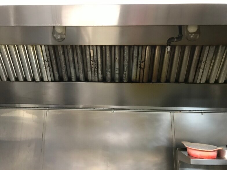 7215-7217 Melrose Ave, Los Angeles, CA à louer - Photo intérieure - Image 3 de 11