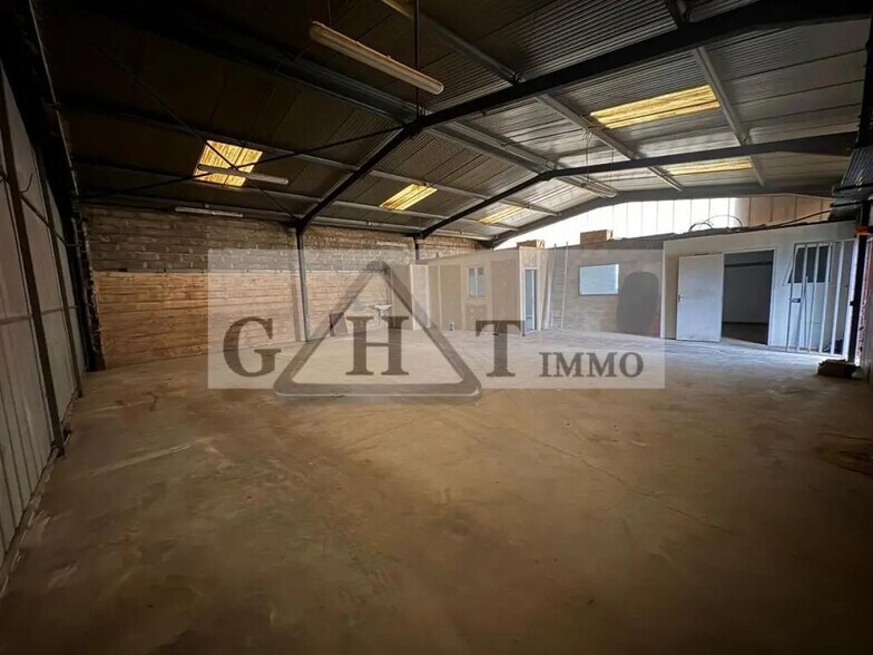 Office in Dammarie-les-Lys for lease - Interior Photo - Image 2 of 15