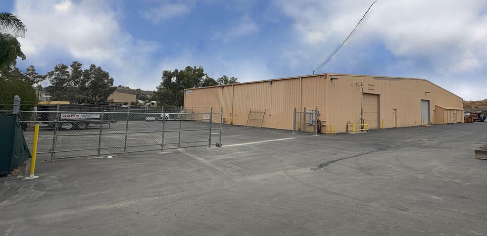 19011 Mermack Rd, Lake Elsinore, CA for lease - Building Photo - Image 2 of 21