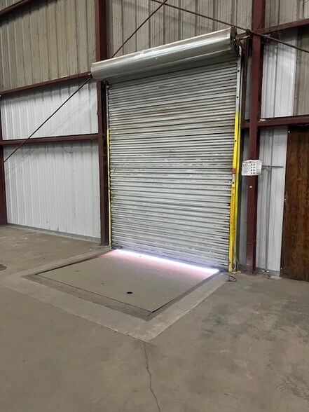 136 Flamingo Dr, Modesto, CA à louer - Photo du bâtiment - Image 2 de 11