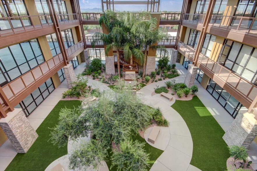 15331 W Bell Rd, Surprise, AZ à louer - Photo du bâtiment - Image 3 de 7