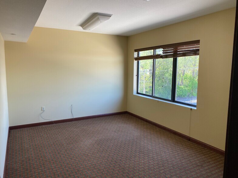 247 N Dixie Way, South Bend, IN à louer - Photo intérieure - Image 3 de 7