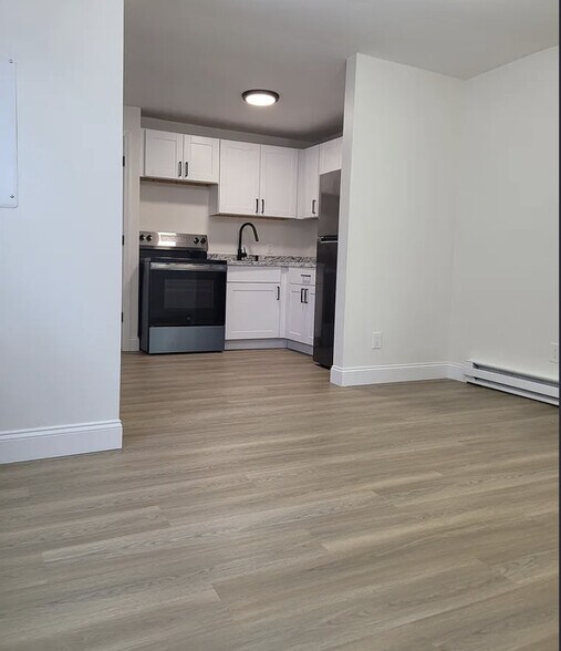 19-25 Vineyard Ave, Highland, NY à vendre - Photo du bâtiment - Image 3 de 15