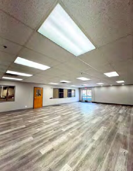 2441-2445 Northline Industrial Blvd, Maryland Heights, MO à vendre - Photo intérieure - Image 3 de 8
