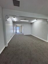 800-816 W Lodi Ave, Lodi, CA à louer Photo intérieure- Image 1 de 8