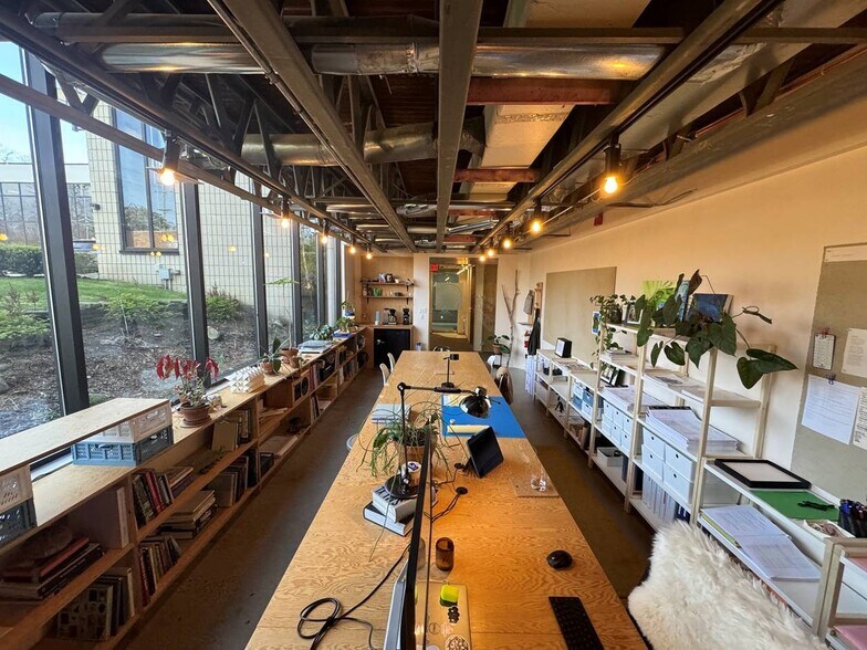 1145 W Long Lake Rd, Bloomfield Hills, MI for lease - Building Photo - Image 2 of 7