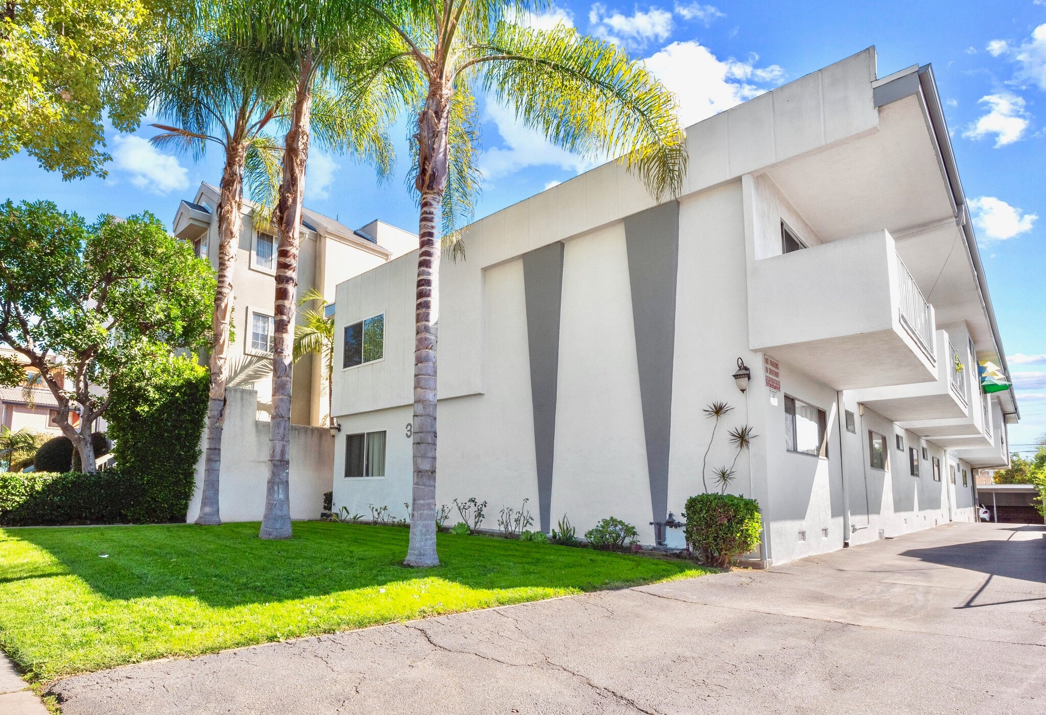 350 W Wilson Ave, Glendale, CA for sale Primary Photo- Image 1 of 26