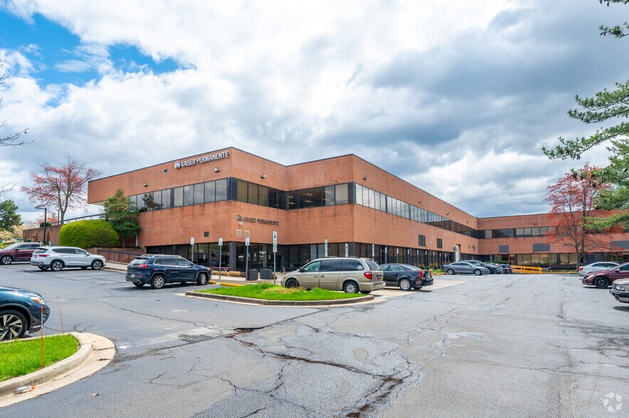 4380 & 4400 Forbes Blvd portefeuille de 2 propriétés à vendre sur LoopNet.ca - Photo principale - Image 1 de 2