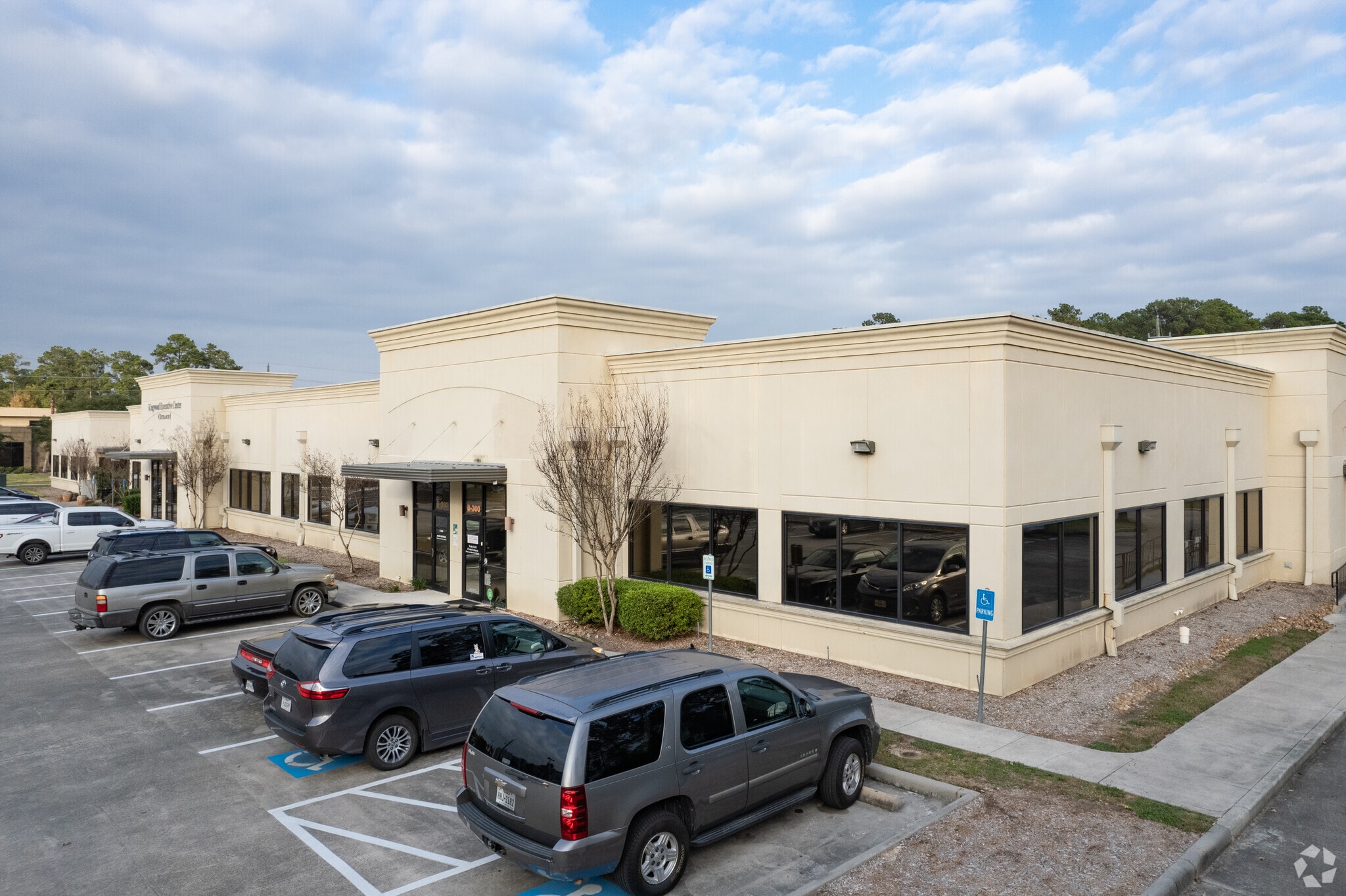 201 Kingwood Medical Dr, Kingwood, TX for lease Primary Photo- Image 1 of 16