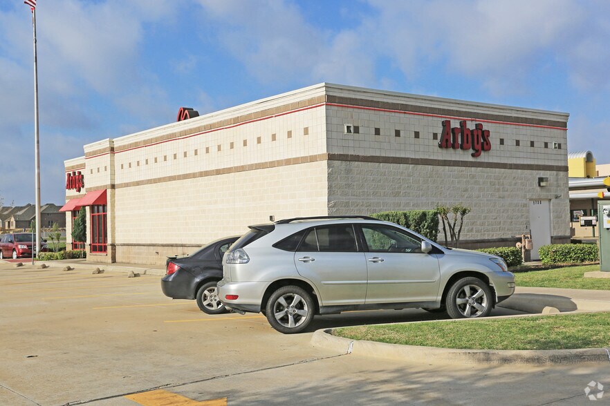 1730 Market Place Blvd, Irving, TX à louer - Photo du bâtiment - Image 2 de 6