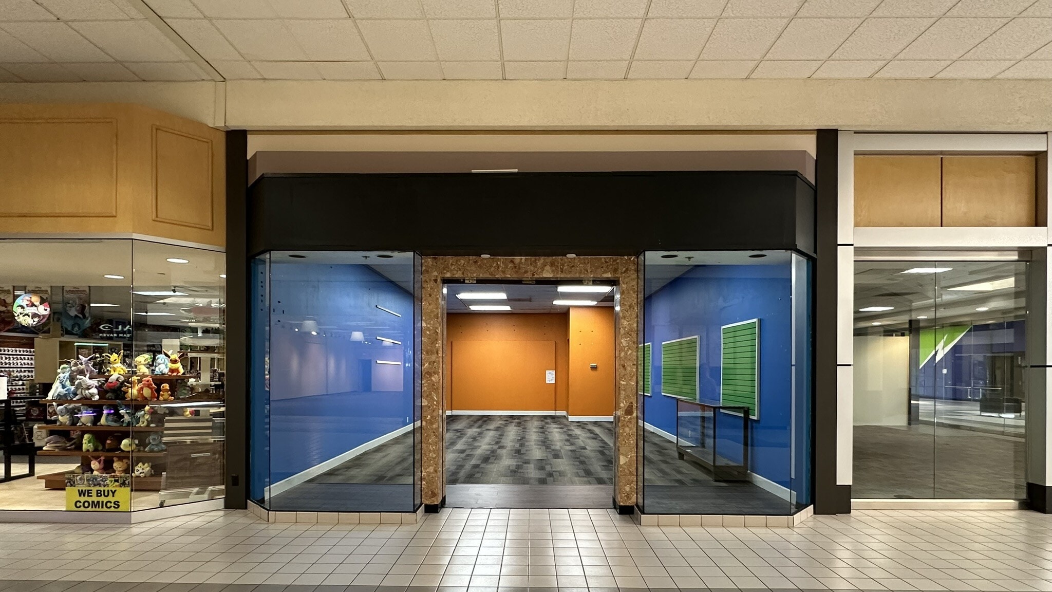 341-351 Three Rivers Dr, Kelso, WA for lease Interior Photo- Image 1 of 7