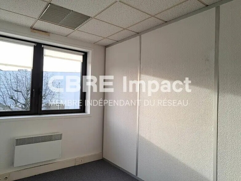 16 E Rue Du Cap Vert, Quetigny à louer - Photo intérieure - Image 3 de 6