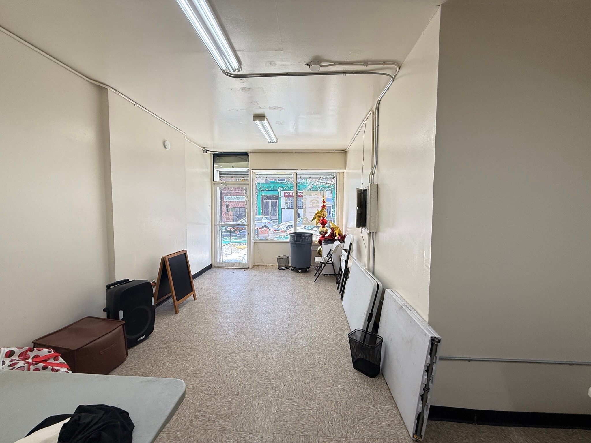 351 Tompkins Ave, Brooklyn, NY for lease Primary Photo- Image 1 of 5