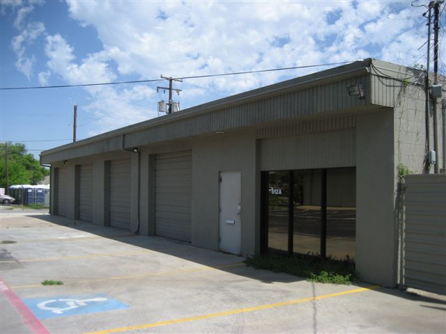 512 W Prairie St, Arlington, TX à louer - Photo du bâtiment - Image 2 de 4