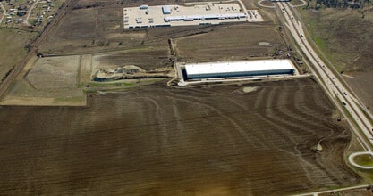 611 N Stemmons Fwy, Sanger, TX - AÉRIEN Vue de la carte - Image1