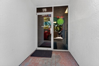 170 Business Park Way, Royal Palm Beach, FL for lease Interior Photo- Image 2 of 30