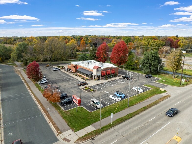 2000 Vermillion St, Hastings, MN for sale - Building Photo - Image 2 of 5