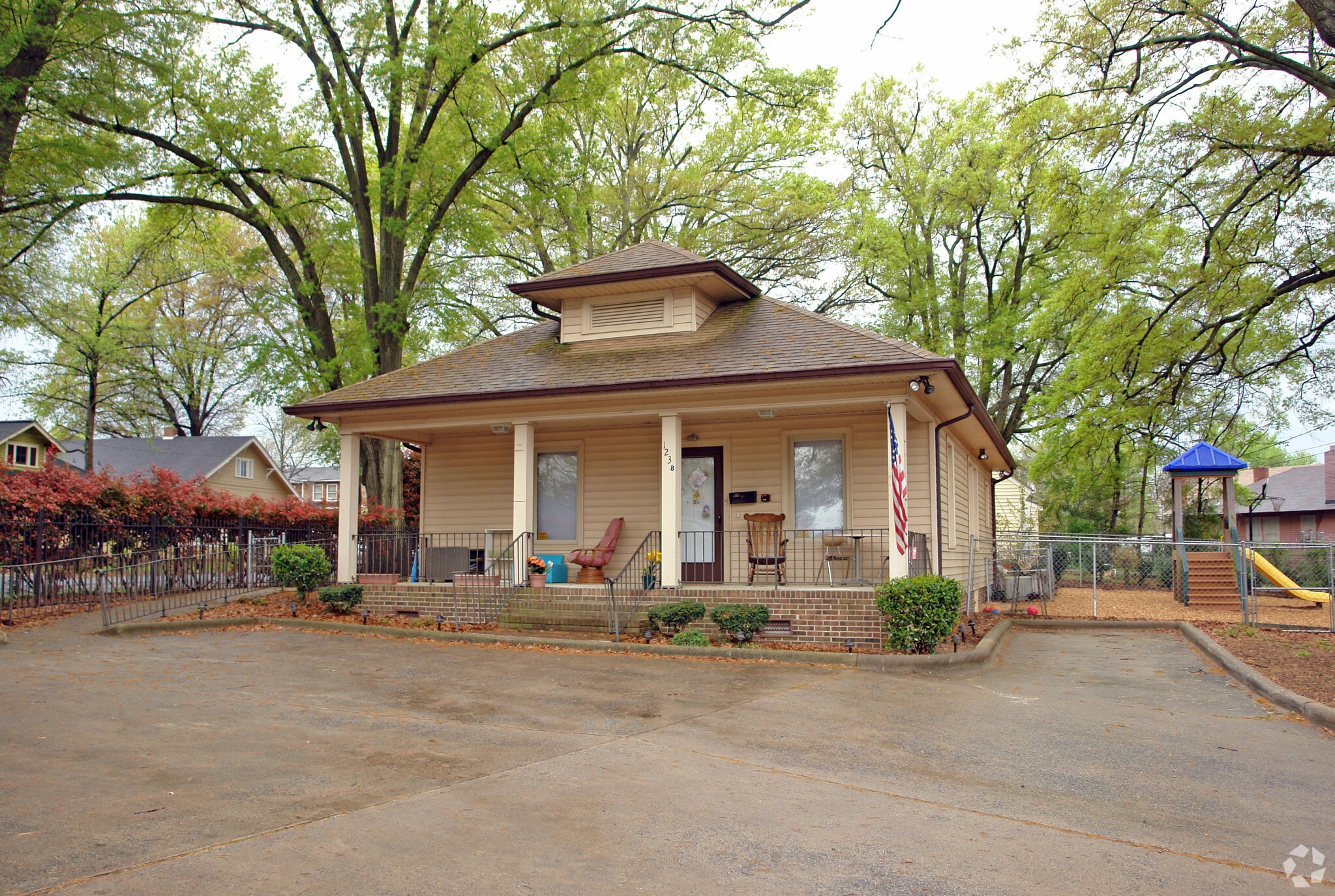 1238 E 10th St, Charlotte, NC for sale Primary Photo- Image 1 of 1