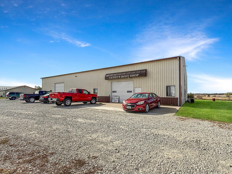 2326 N Main St, Osceola, IA à vendre - Photo du bâtiment - Image 2 de 27