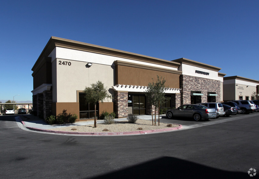 2470 W Horizon Ridge Pky, Henderson, NV for lease - Building Photo - Image 2 of 9