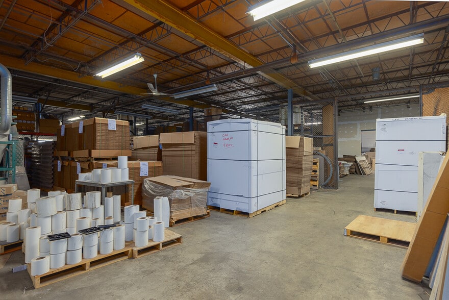 30 Industrial Ave, Mahwah, NJ for lease - Interior Photo - Image 3 of 4