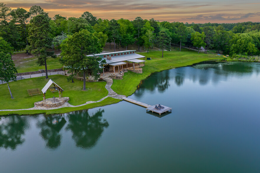 15757 FM 317, Brownsboro, TX for sale - Building Photo - Image 1 of 1