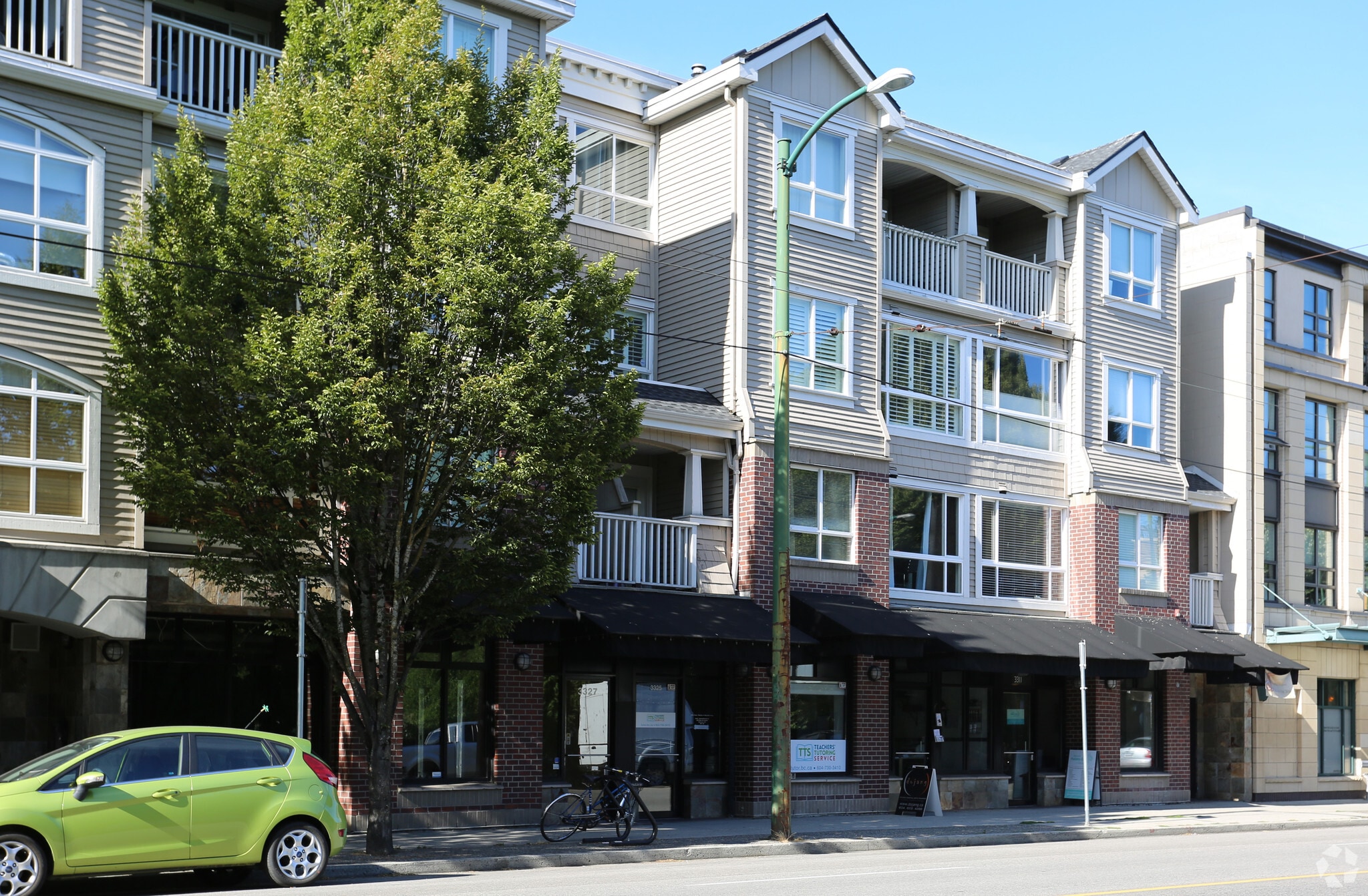 3325-3345 W 4th Ave, Vancouver, BC à vendre Photo principale- Image 1 de 3