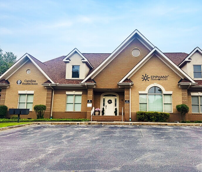 274B Commonwealth Dr, Greenville, SC à louer - Photo du bâtiment - Image 1 de 7