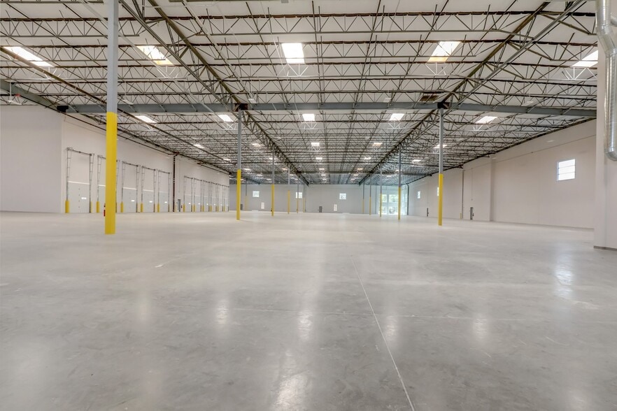 4130 E Los Angeles Ave, Simi Valley, CA for lease - Interior Photo - Image 3 of 12