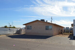 11613 NW Grand Ave, El Mirage AZ - Services immobiliers commerciaux